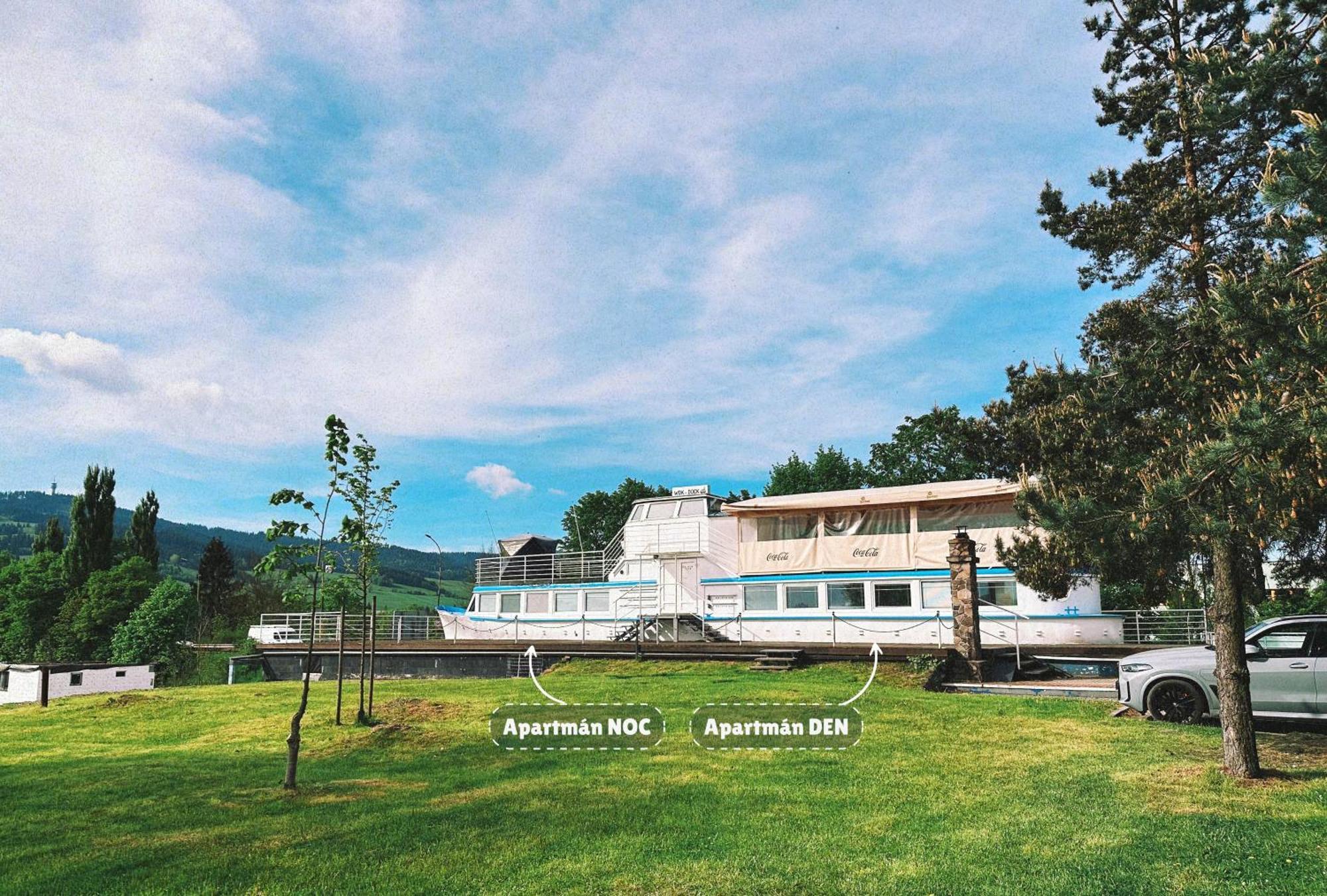 Unique Boat Apartments By Lake - Kajuta 1958 Námestovo Exteriér fotografie